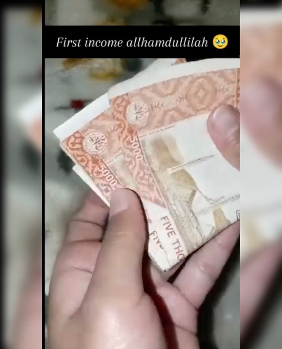 Housewive First Income